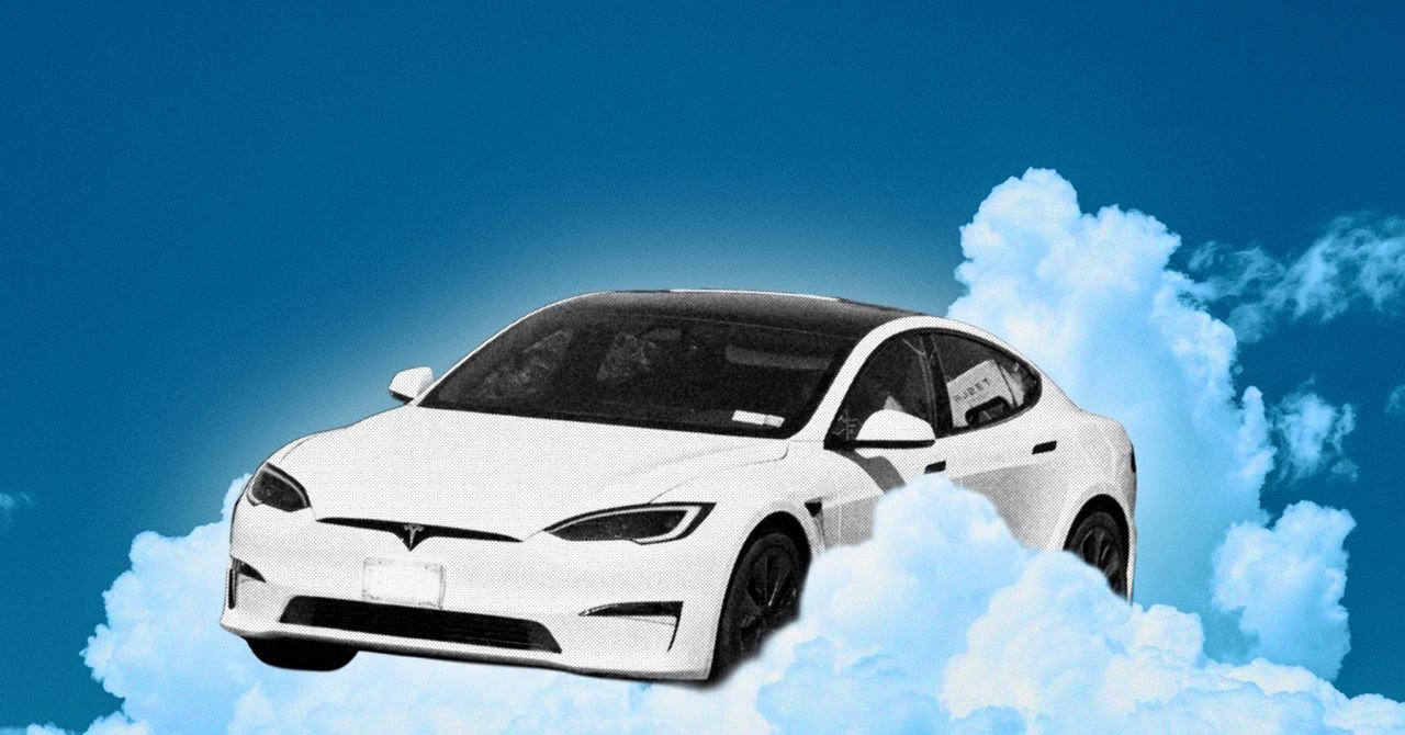 Tesla Roadster 2 flying demonstration