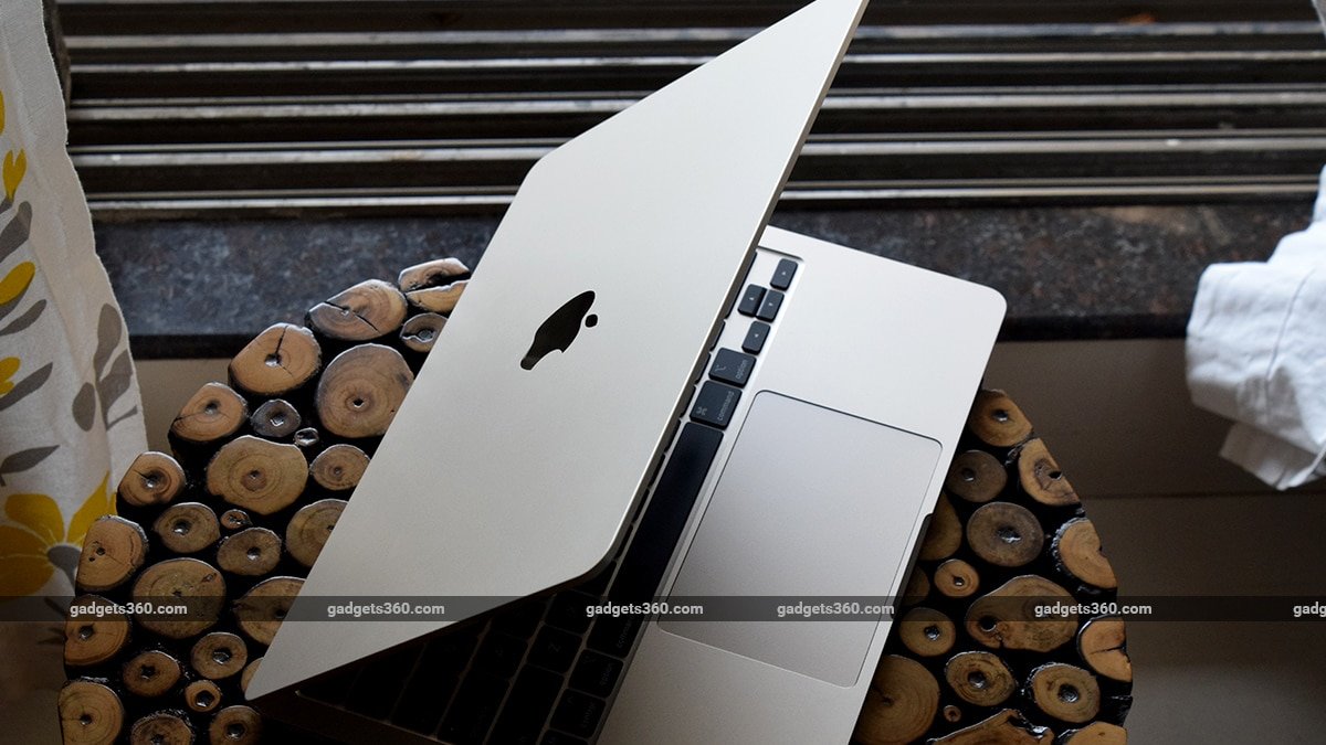 Apple showcasing new touchscreen MacBooks