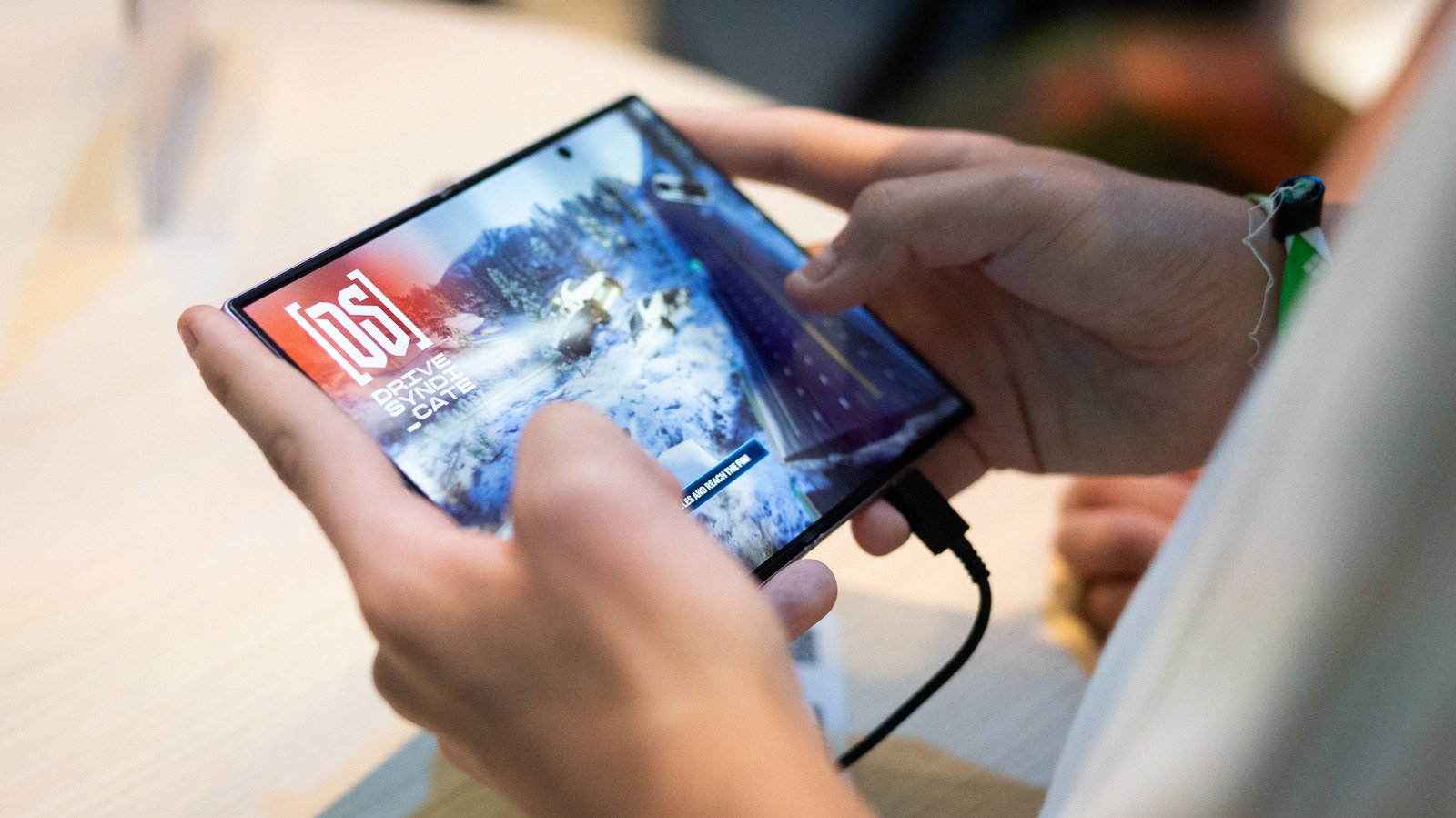 Galaxy Z Fold 8 screen display