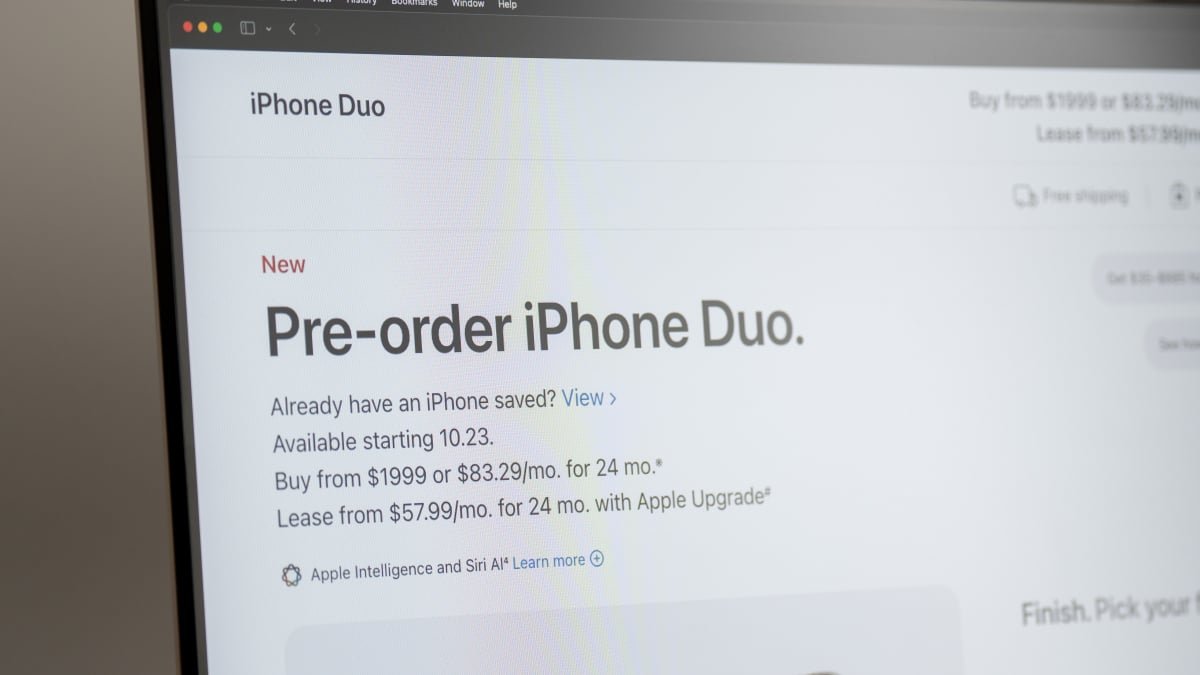Apple Ships iPhone Duo Orders Early After Fast Sellout