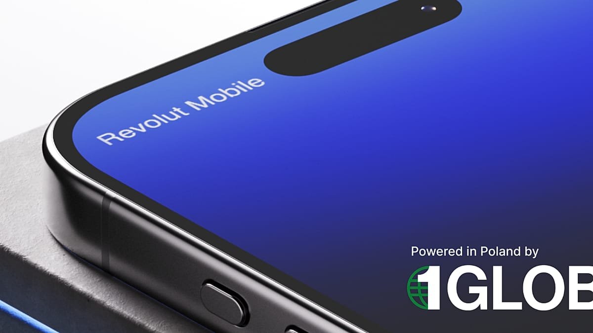 Revolut worldwide outage smartphone alert