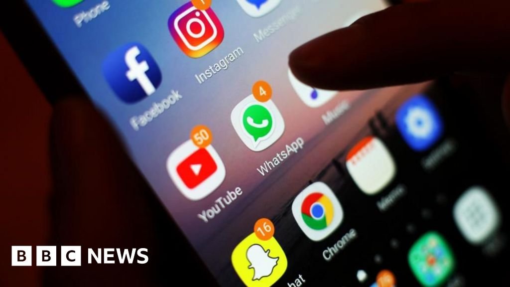 gabonese mobile users checking social media access