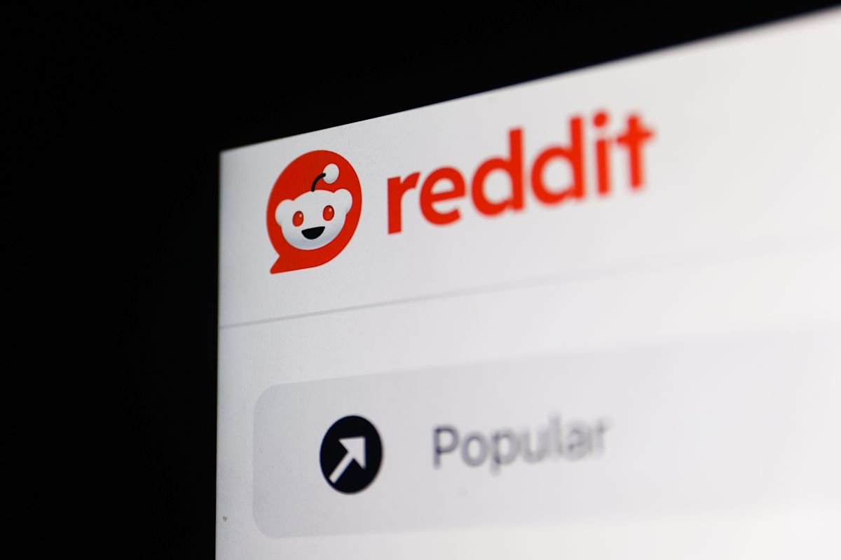 Reddit search login requirement screen